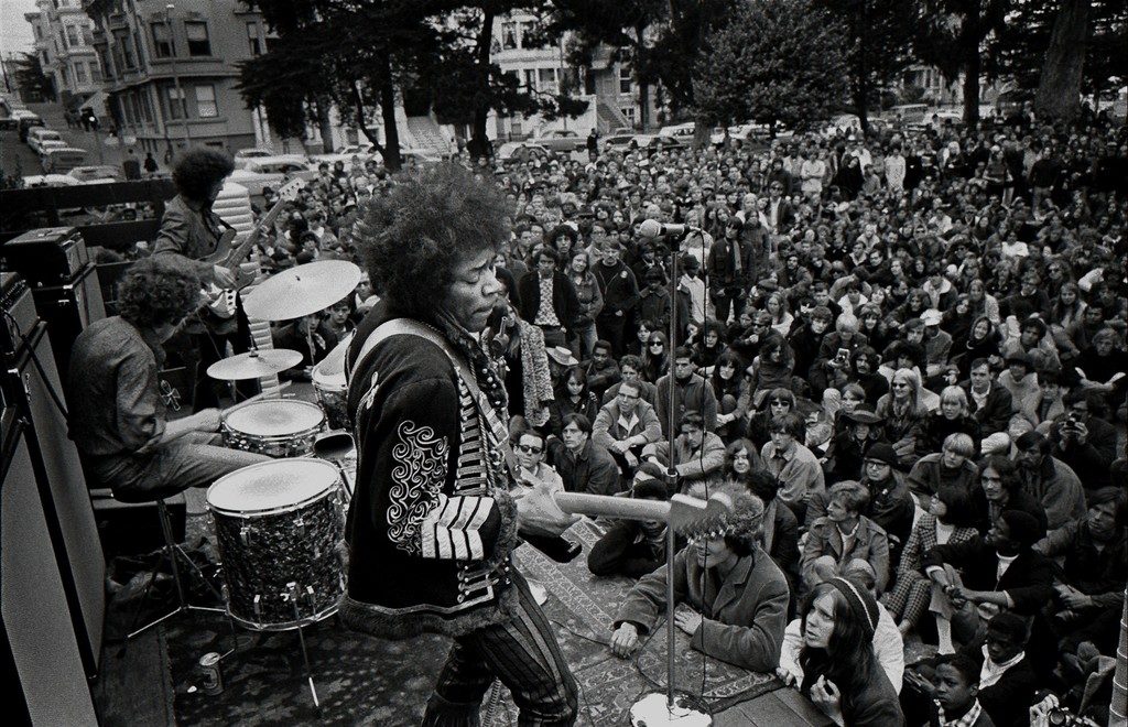 exhibition
Supported in part through a gift from Brass Axe Capital to underwrite exhibitions in the Munger Room.
Image credits: Jim Marshall, 1936 – 2010
Jimi Hendrix Playing a Free Concert in Panhandle, San Francisco, 1967, 2017, Archival pigment print, 30 x 40 in., Edition of 25.
Bob Dylan, Greenwich Village, New York City, 1963, Signed silver gelatin print, 20 x 24 in.
Brian Jones Close Up at Monterey Pop Festival, Monterey, 1967, 2017, Archival pigment print, 20 x 16 in., Edition of 25.
Janis Joplin on her Bed in Lyon St. Apartment in San Francisco, 1967, 2017, Archival pigment print, 16 x 20 in., Edition of 25.
All Courtesy: ACA Galleries, New York. © Jim Marshall Photography, LLC
